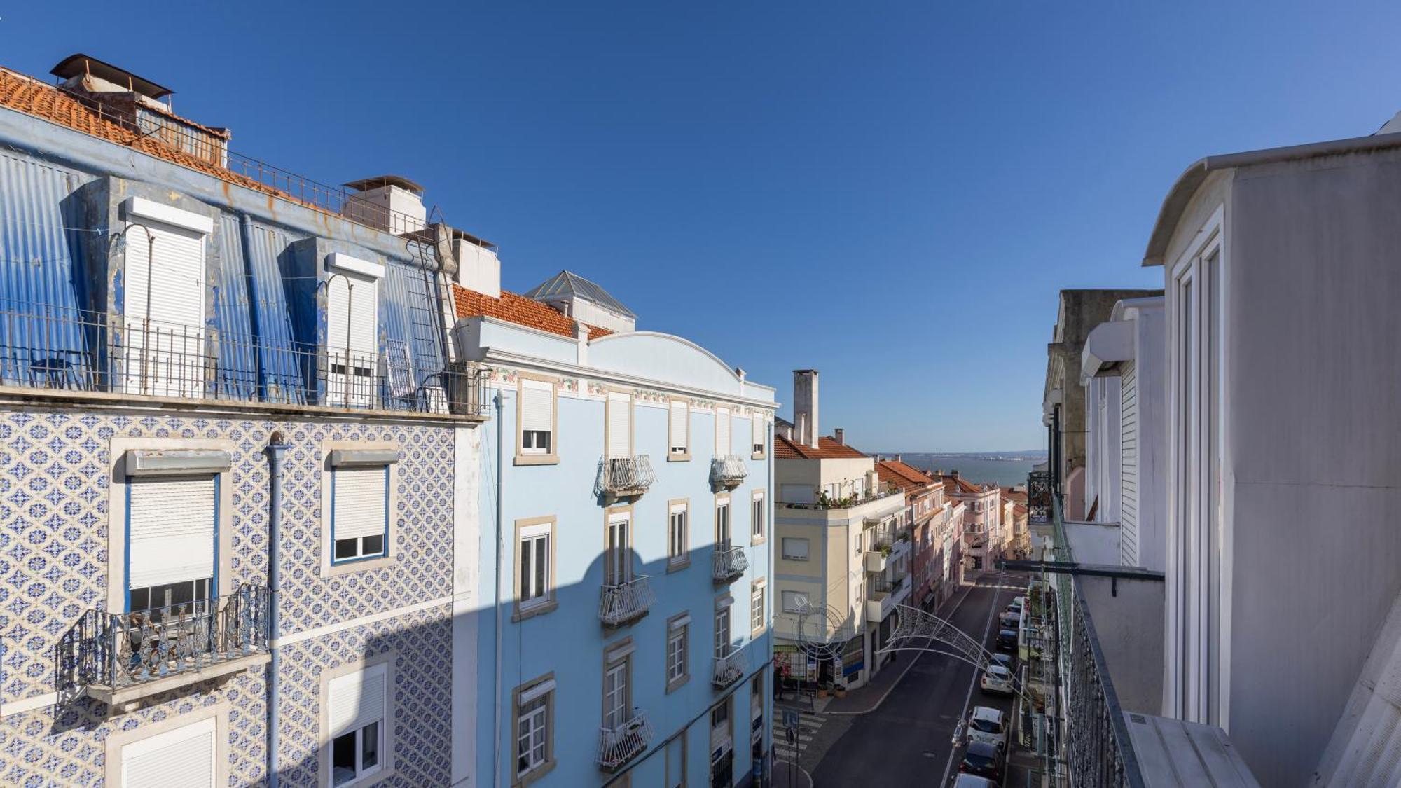 Classic Topfloor Apartment By Lovelystay Lisboa Dış mekan fotoğraf