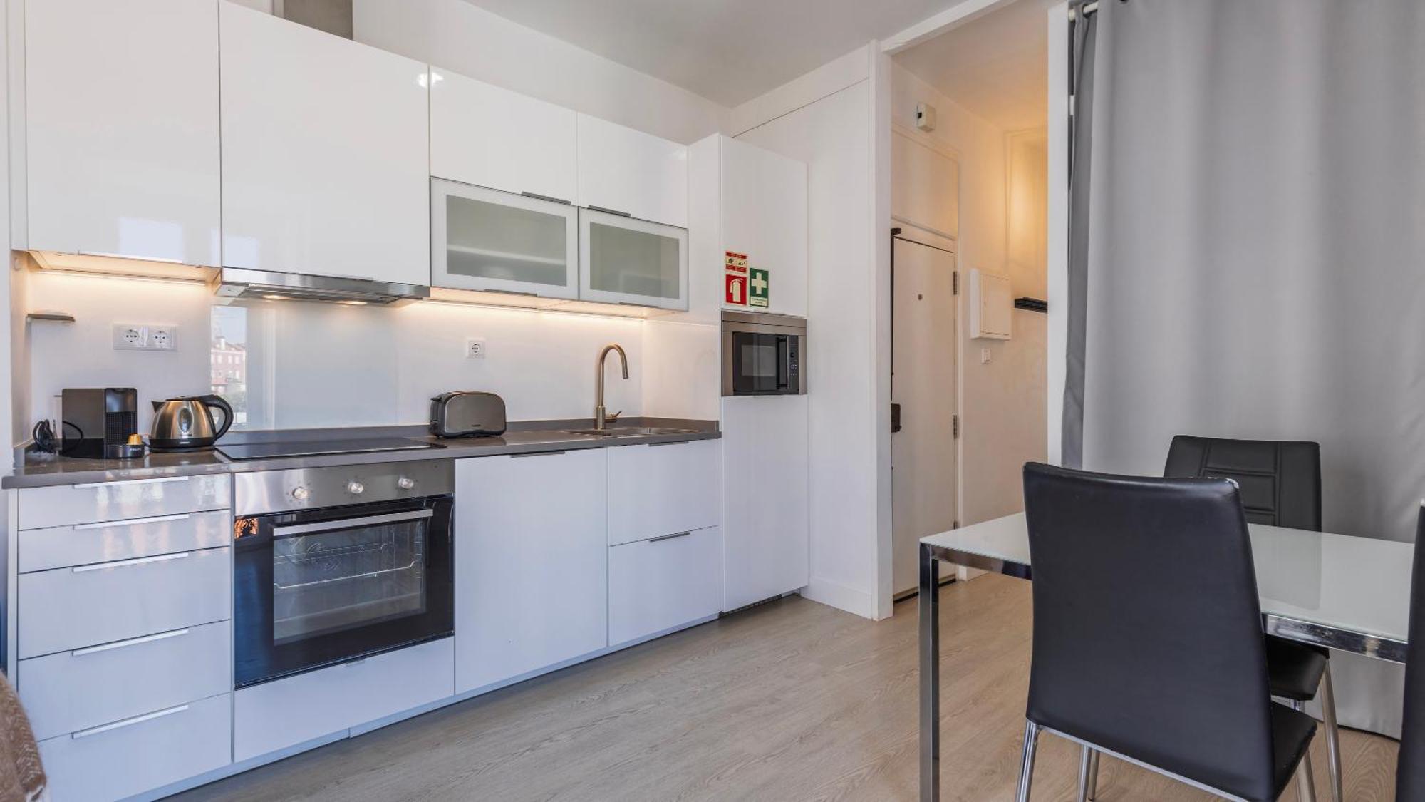 Classic Topfloor Apartment By Lovelystay Lisboa Dış mekan fotoğraf