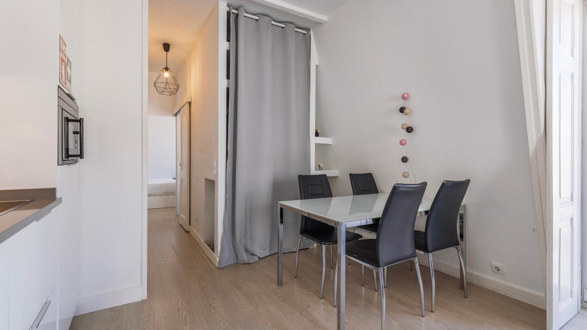 Classic Topfloor Apartment By Lovelystay Lisboa Dış mekan fotoğraf